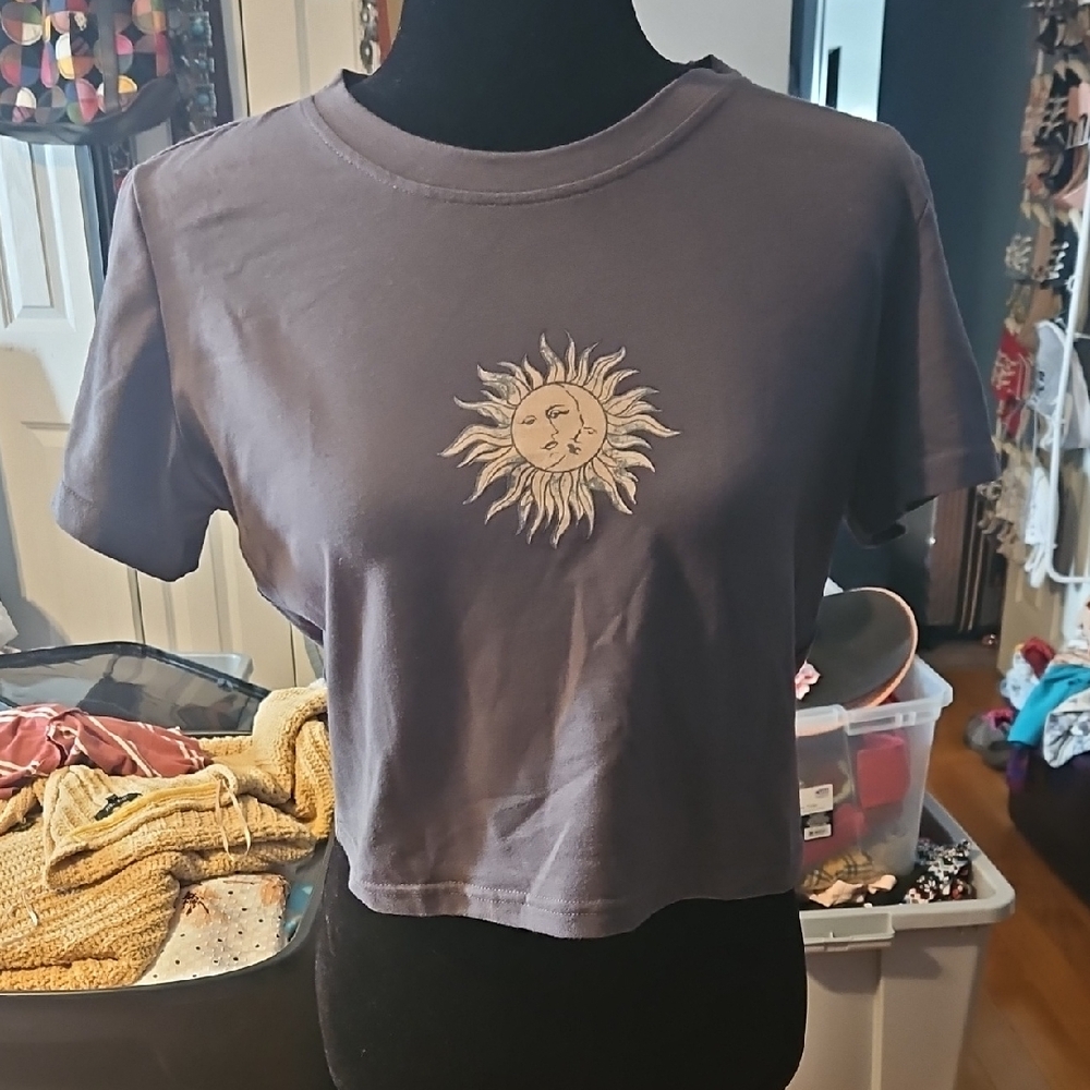 Grey Sun Graphic Crop Top